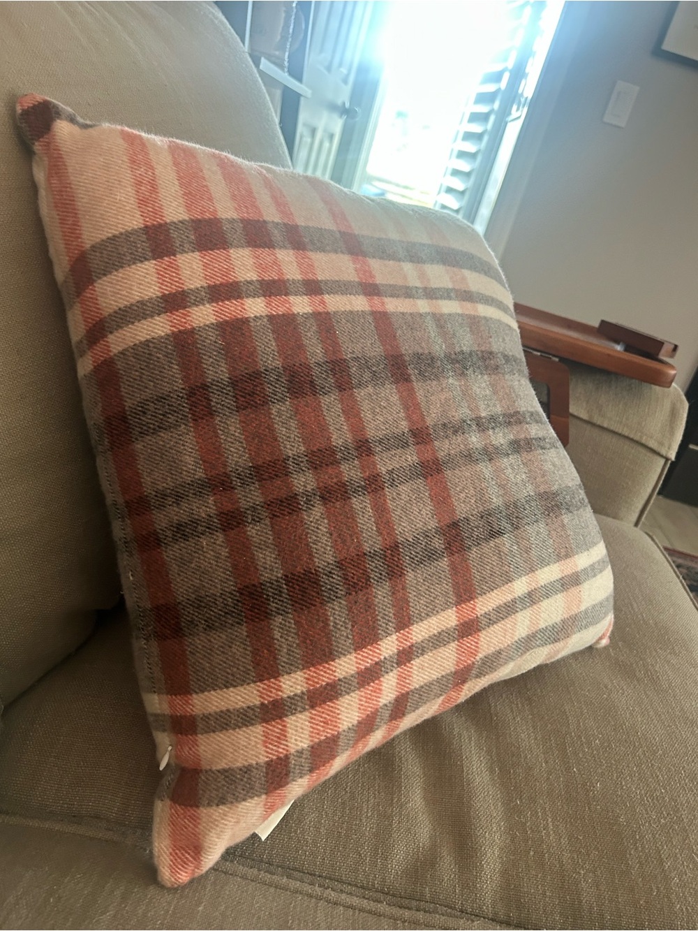 NWOT NIDO Notte Italian Decorative
Pillow Earthtones Gray Cream Rust SOFT